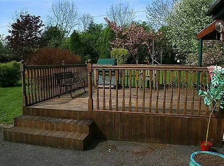 Bed & Breakfast Woodview 3*