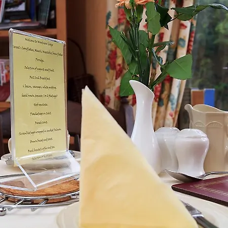 Woodview Nocleg ze śniadaniem 3*